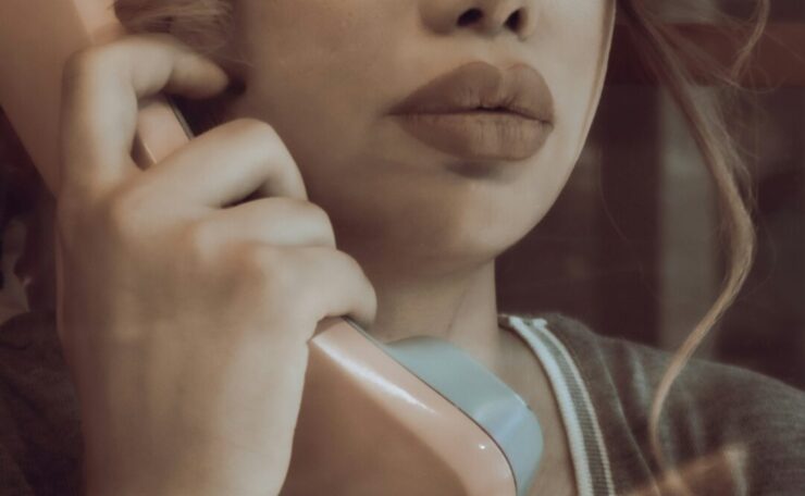 erotski razgovori milf sa telefonom