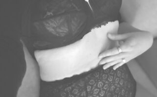 Eroticna mlada cura